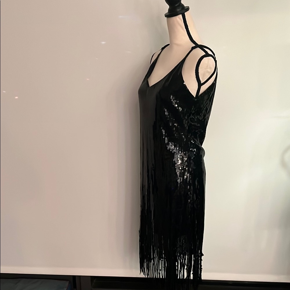 Elegant Black Fringe Midi Dress - Picture 2 of 8